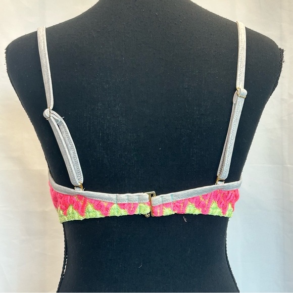 Victoria’s Secret neon zigzag print knit padded bikini top 34DD sexy swimsuit - Picture 4 of 8